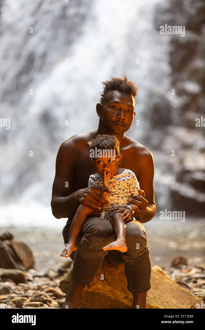 Indigenous children water hi-res stock photography and images - Alamy