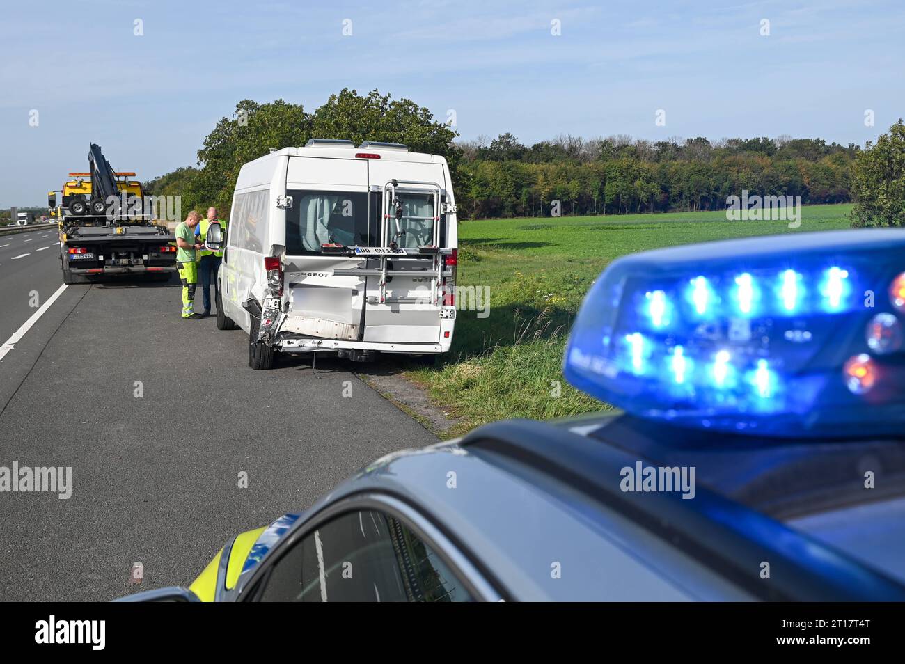 A14/Leipzig - Ein Verletzter Nach Unfall Zwischen Auto Und Transporter ...