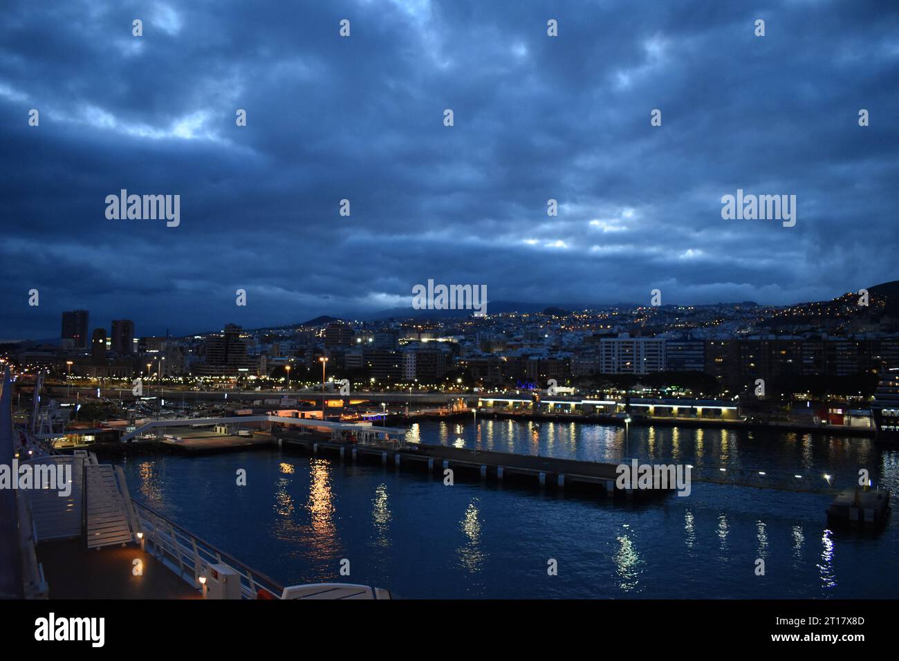 Cruise ship at night in harbour Stock Photo - Alamy