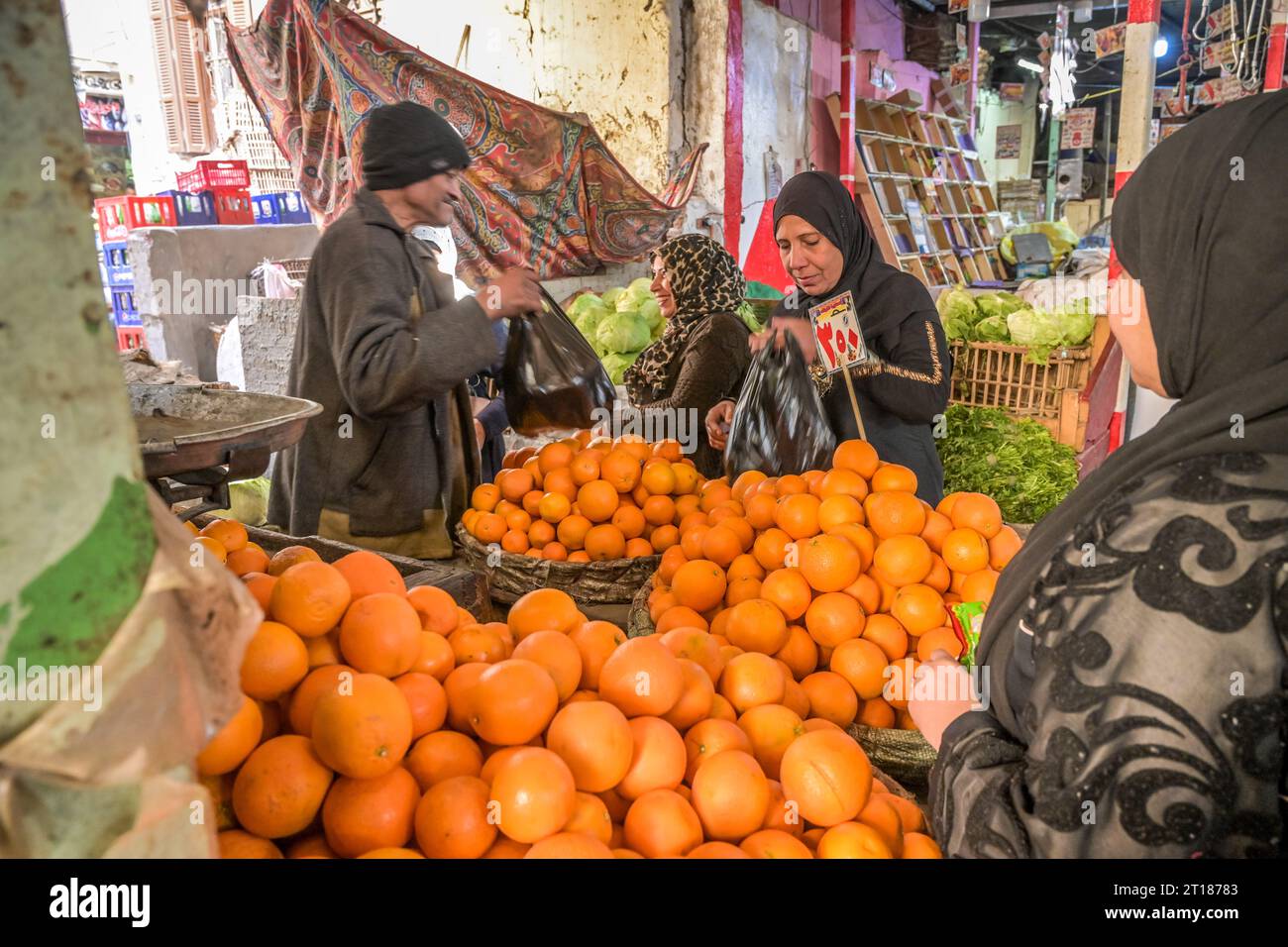 Verkauf Orangen, Khan el-Khalili Basar, Altstadt, Kairo, Ägypten Stock Photo