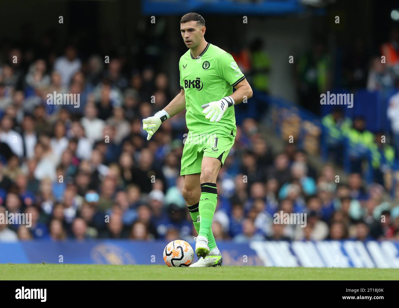 Emiliano martinez of aston villa chelsea v aston villa premier league stamford bridge stadium london uk september use only da Emiliano martinez of aston villa chelsea v aston villa premier league stamford bridge stadium london uk september use only da