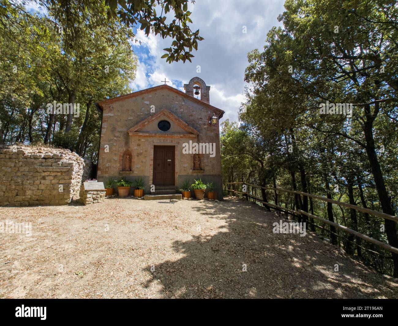 little chapel in tuscany near san vivaldo Santuario della pietrina Stock Photo