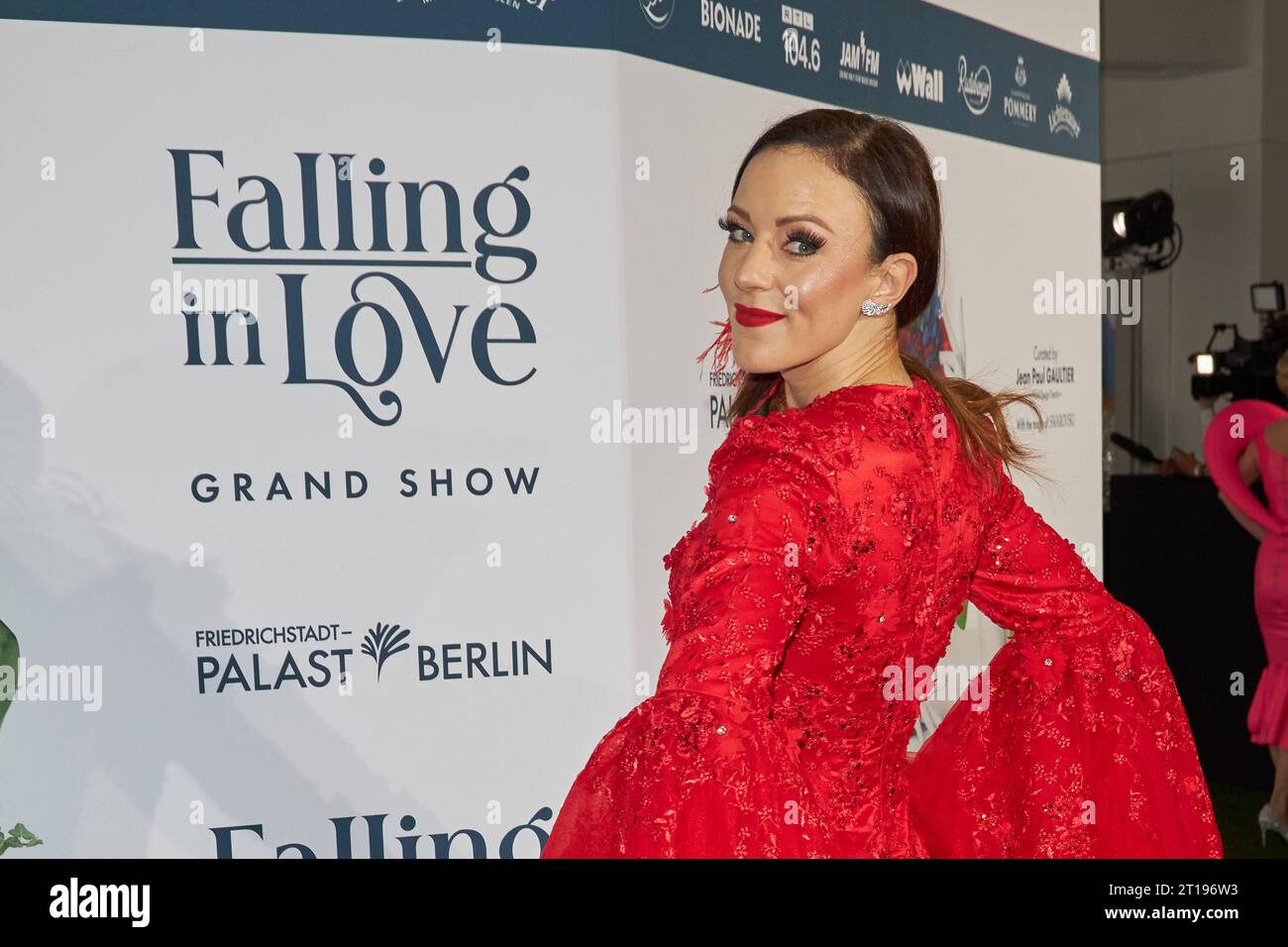 Jasmin Wagner - Weltpremiere der Grand Show FALLING IN LOVE im ...