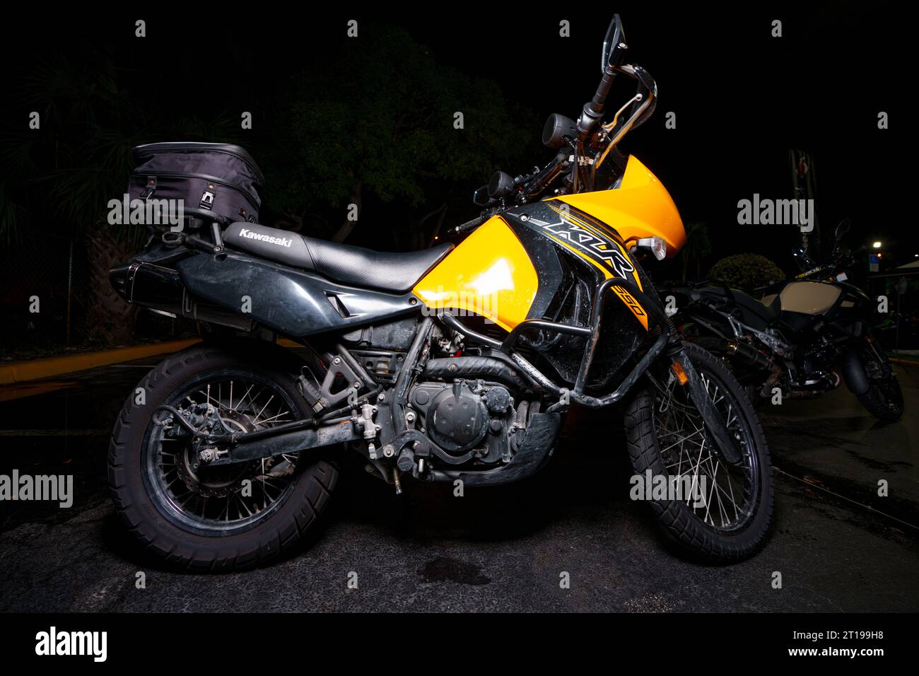 Klr 650 hi res stock photography and images Alamy