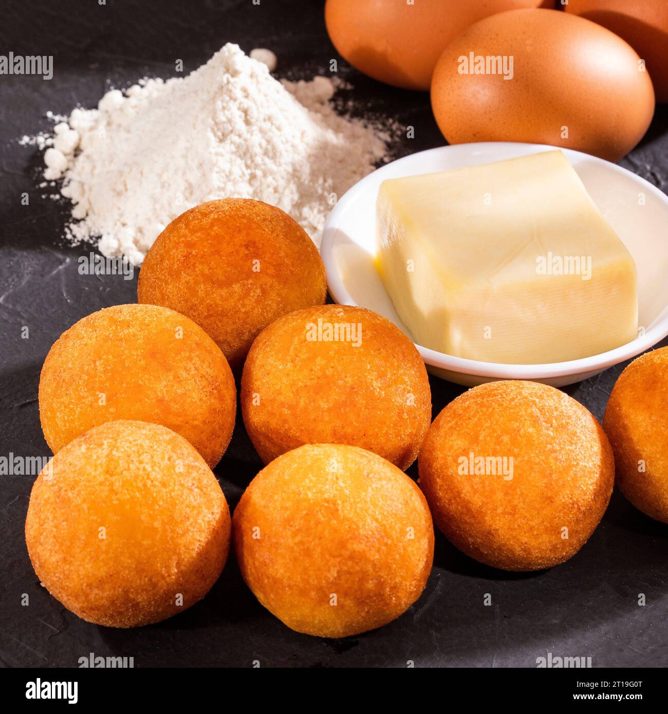 Traditional Colombian buñuelos (Deep Fried Cheese Bread Stock Photo Alamy
