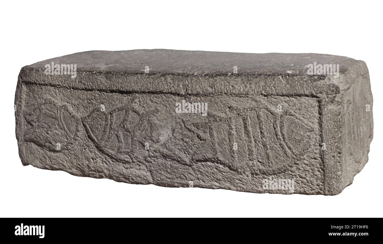 Neolithic Period. Tarxien Phase (3000 BC to 2500 BC). Stone block from the temple of Bugibba, Malta. Incised decoration depicting fishes carved on the sides. National Museum of Archaeology. Valletta. Malta. Stock Photo