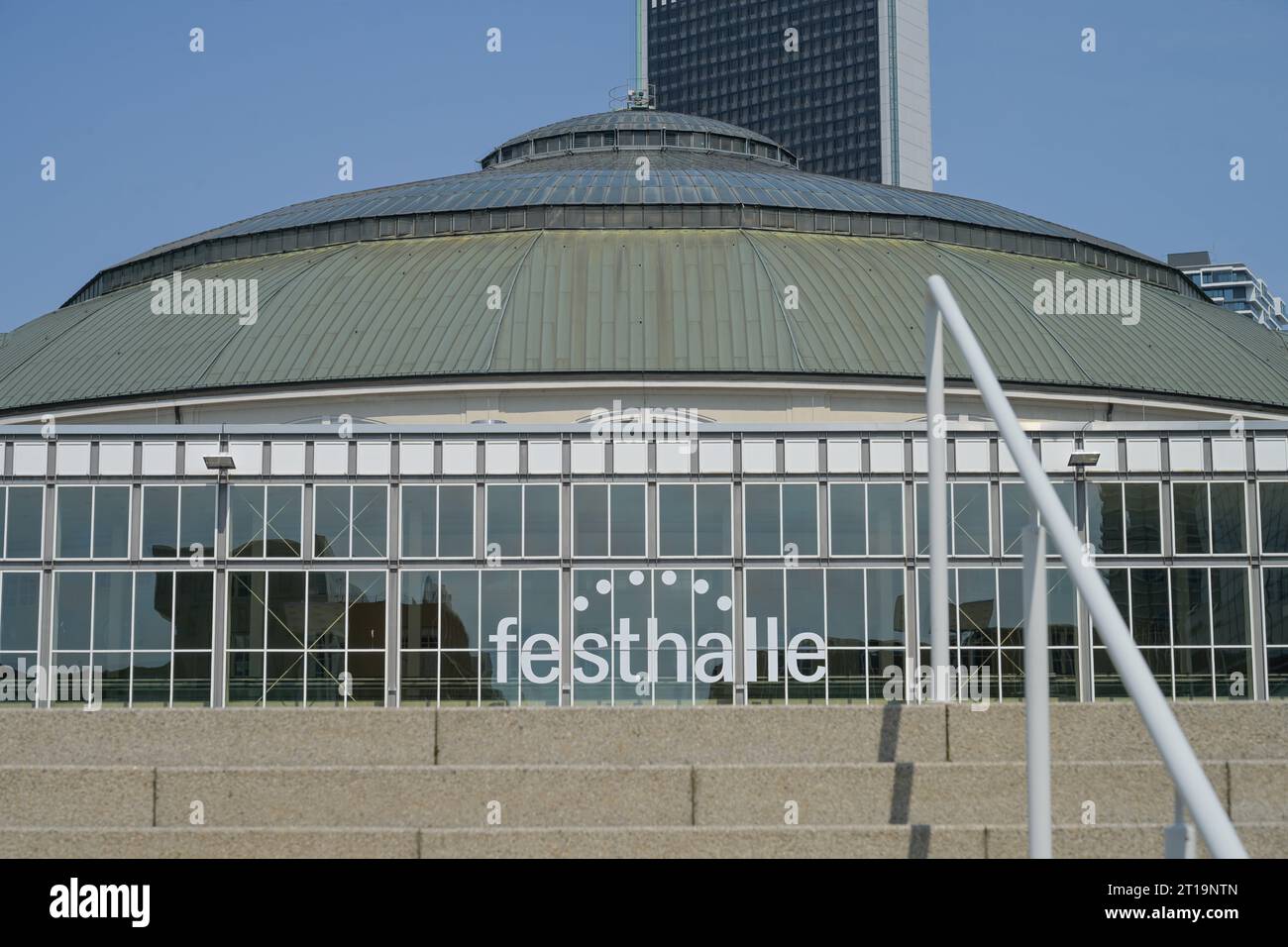 Festhalle Messe Frankfurt, Ludwig-Erhard-Anlage, Frankfurt am Main, Hessen, Deutschland Stock Photo