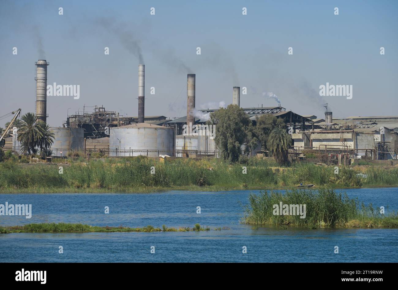 Zuckerfabrik bei Al Kalah Gharb, Nil, Ägypten Stock Photo