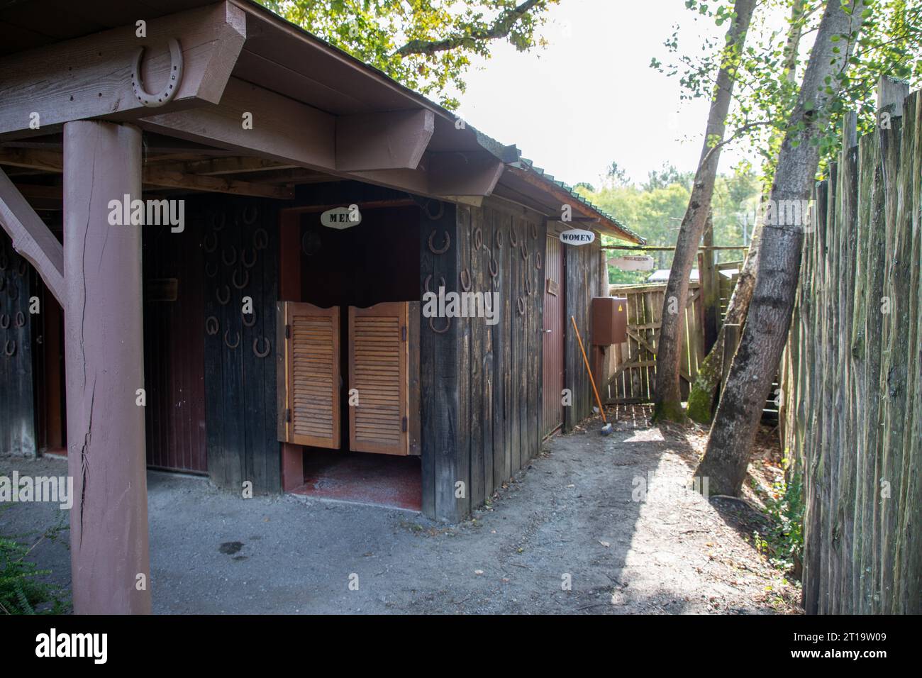 vintage retro sign indicating public toilets Restroom wc text in style ...