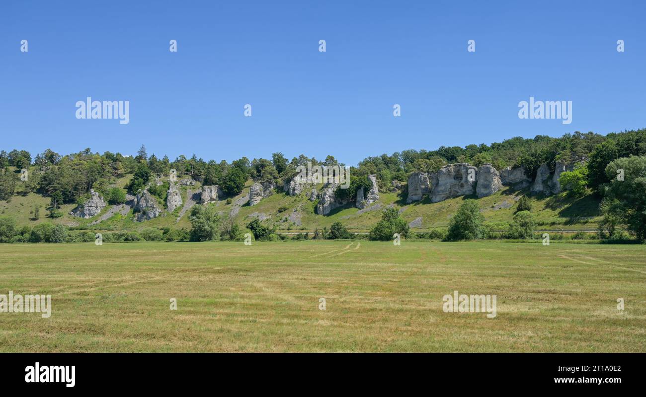 Felsgruppe Zwölf Apostel, Solnhofen, Naturpark Altmühltal, Bayern ...