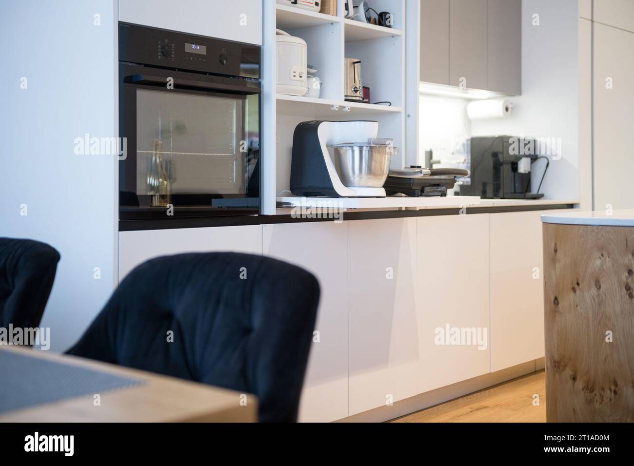 Modern kitchen with built in appliances Stock Photo - Alamy