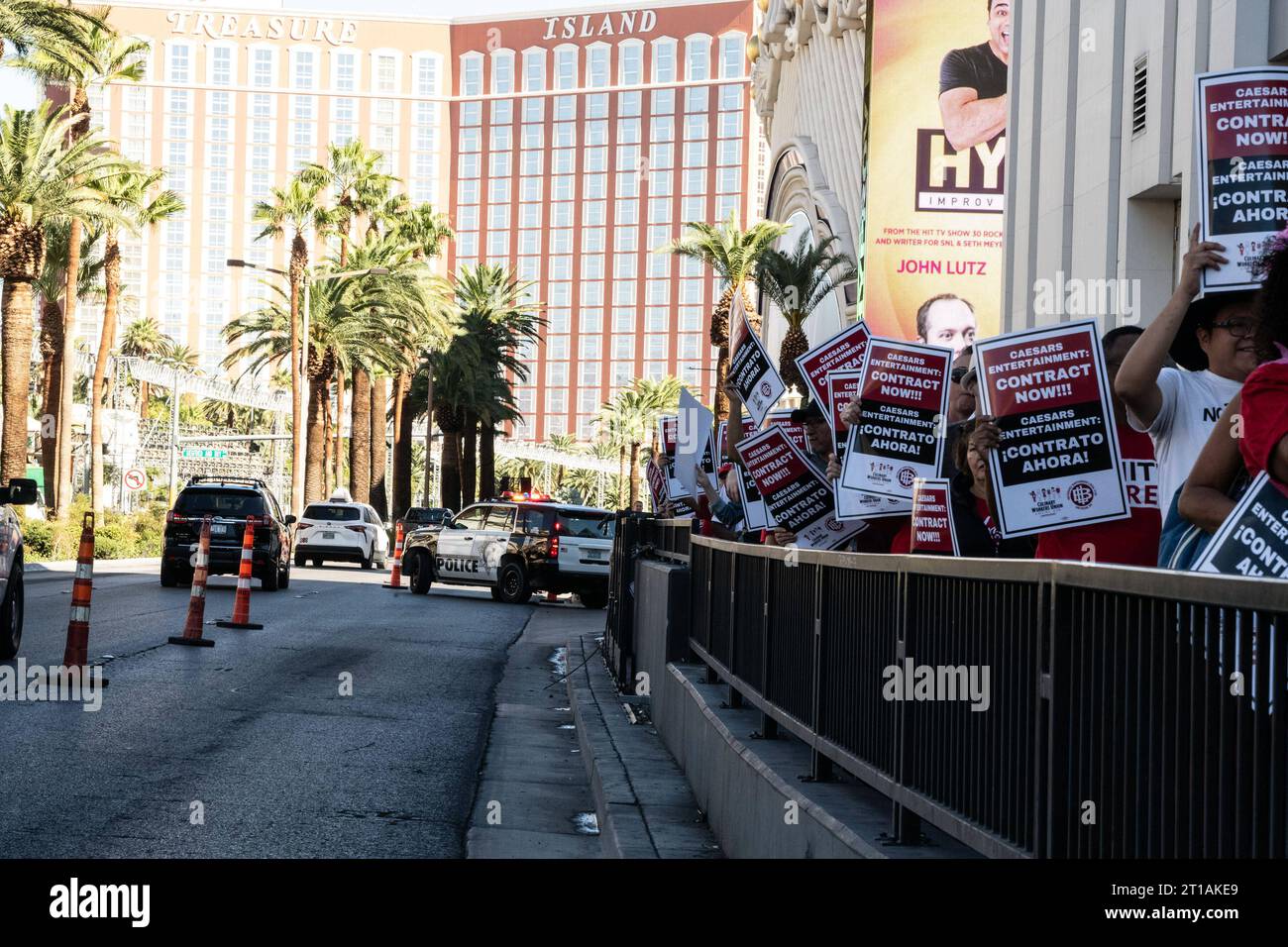 LAS VEGAS, NV - October 12: Culinary Union workers picket on the Las Vegas Strip in Las Vegas, Nevada on October 12, 2023. Copyright: xDeeCeexCarterx Credit: Imago/Alamy Live News Stock Photo