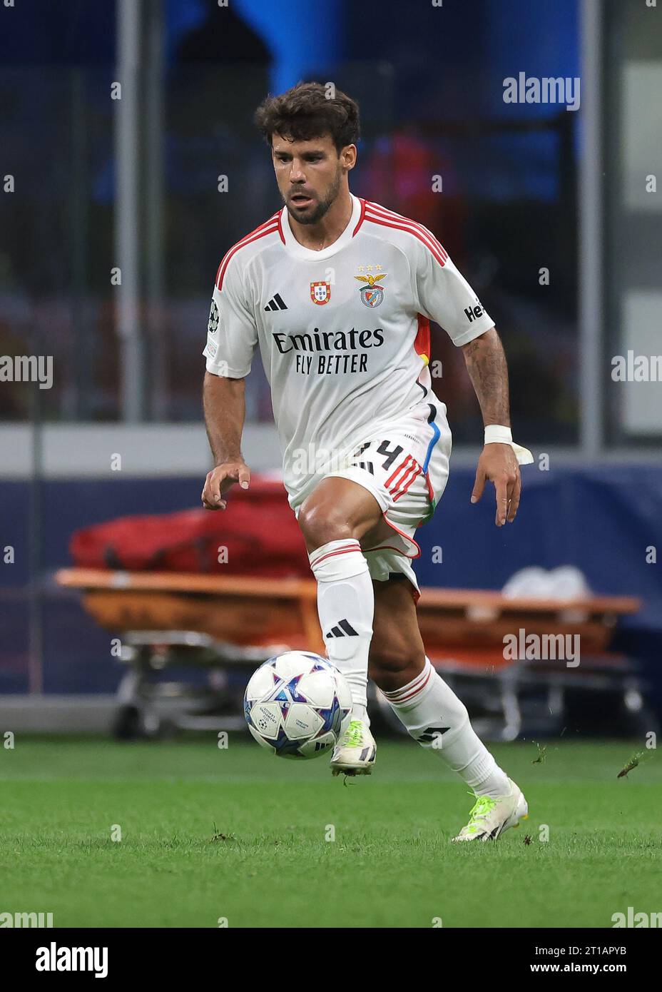 Juan Bernat getting closer to returning to play at Benfica