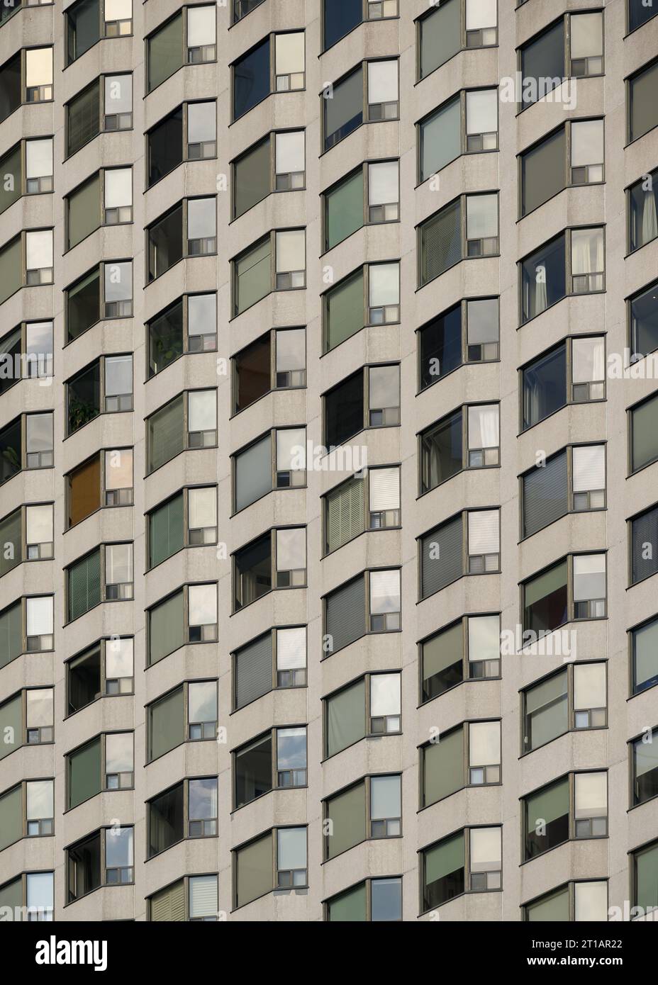 Grid pattern of windows at building on 150 Bloor Street West in the Yorkville neighborhood in Toronto, Ontario Stock Photo