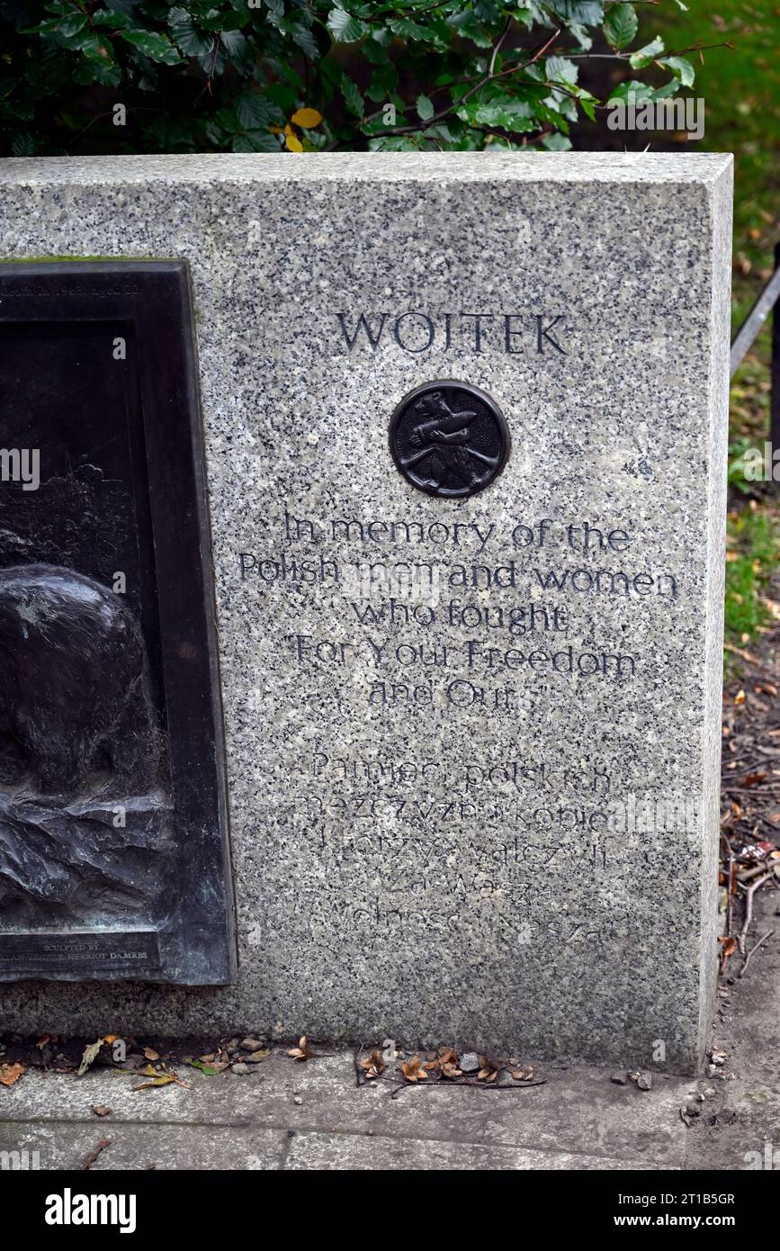 Wojtek the Soldier Bear Memorial Edinbugh Stock Photo