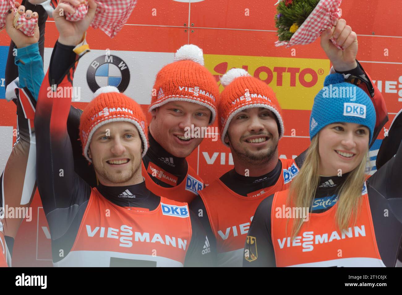 Tobias Wendl und Tobias Arlt , Felix LOCH und Natalie Geisenberger Sieger im Teamwettkampf beim Viessmann Rodel Welt Cup in Koenigssee, Deutschland am 05.01.2014 Stock Photo