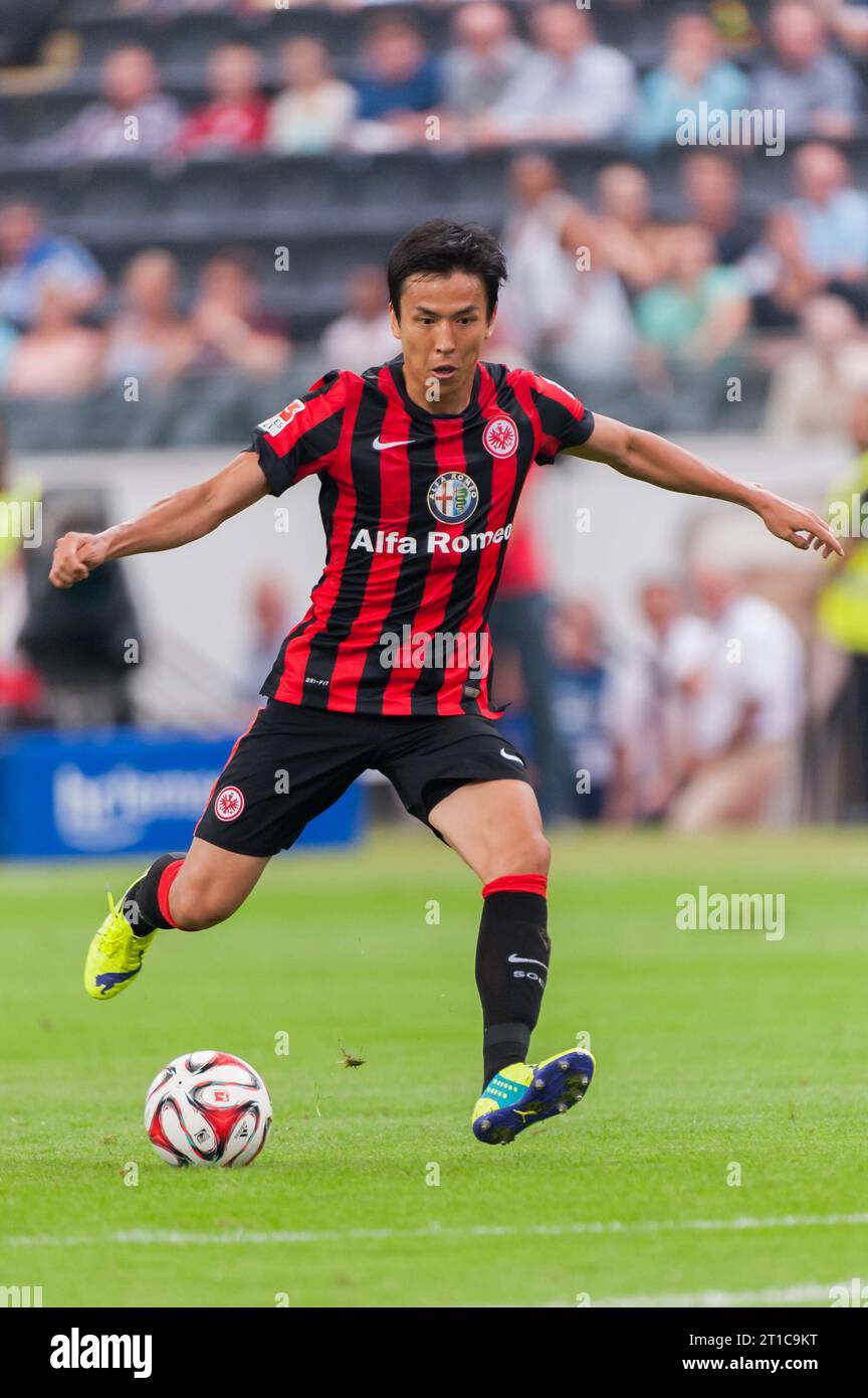 Makoto Hasebe (20) Aktion Freundschaftsspiel Eintracht Frankfurt - Inter Mailand 3:1 in Frankfurt, Deutschland am 10.08.2014 Stock Photo