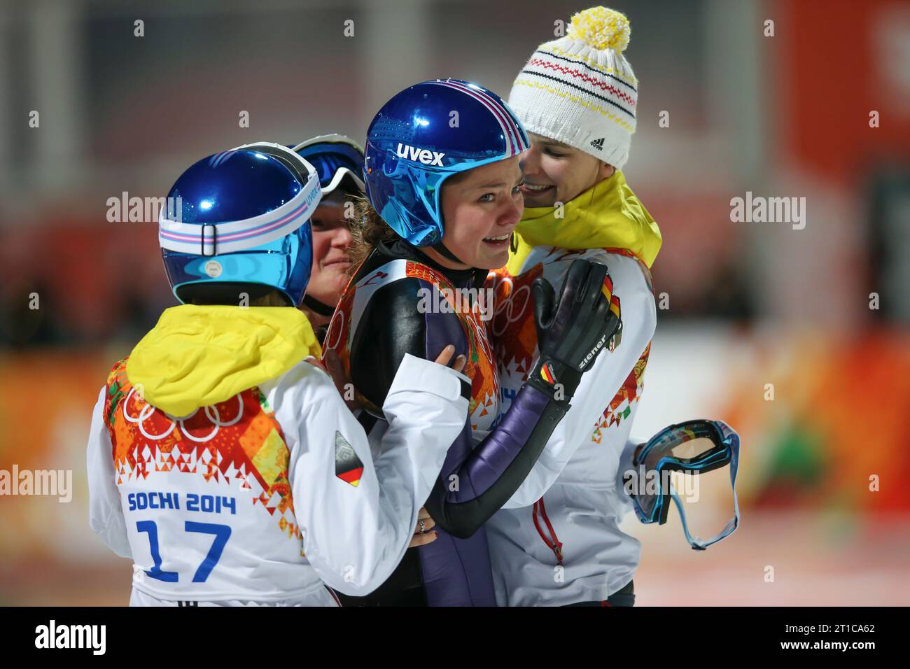 hi-res - - photography images 31 Page stock Ulrike and Alamy