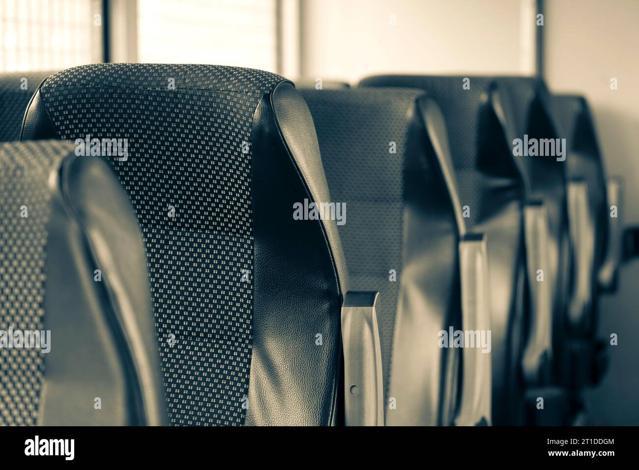Empty bus seat hi-res stock photography and images - Page 8 - Alamy