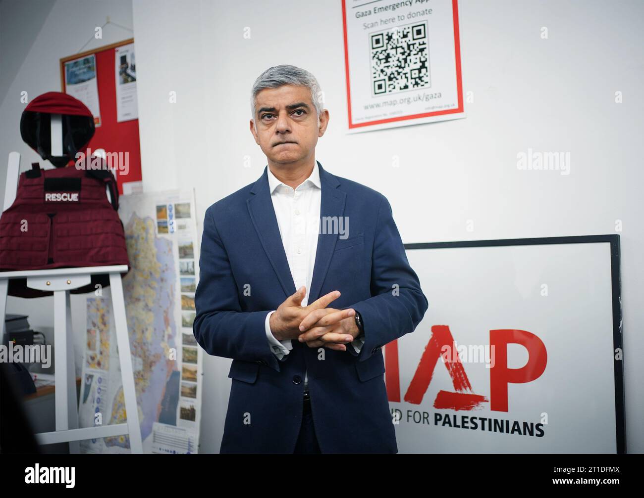Mayor of London Sadiq Khan speaking - Mayor Of London Sadiq Khan Speaking To Media During A Visit To Medical Aid For Palestinians Map A Palestinian Aid Charity In London Picture Date Friday October 13 2023 2T1DFMX 