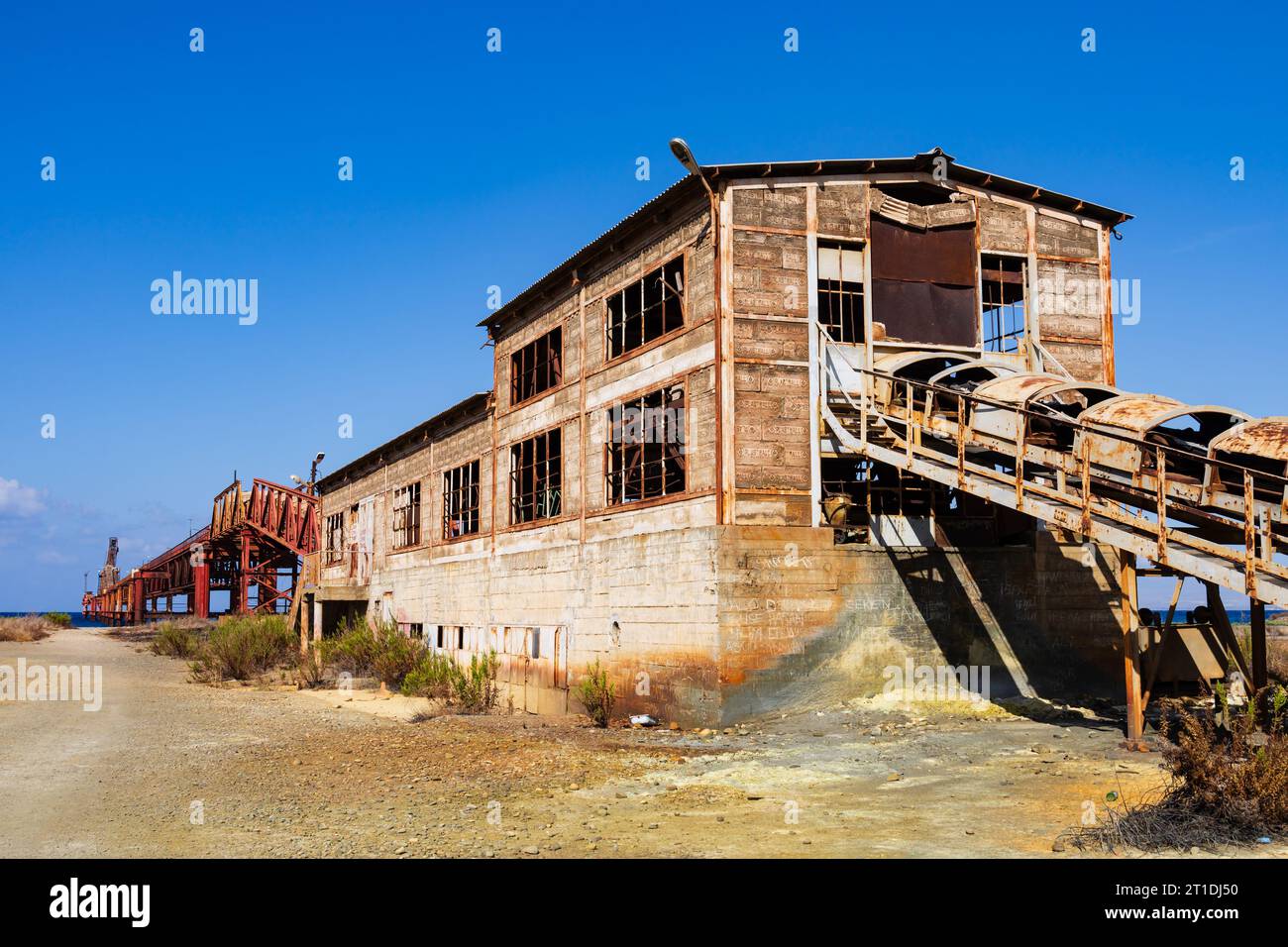 Maden Yukleme iskelesi conveyor system for loading copper to ships in deep water. Owned by the Cyprus Mining Corporation at Guzelyurt, Soloi, Morfou, Stock Photo