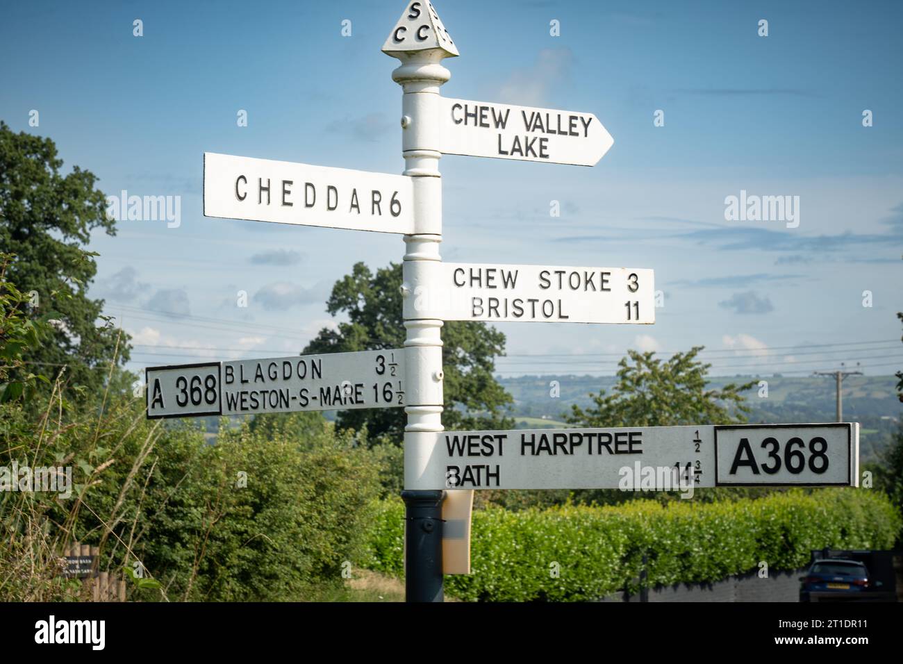 A traditional signpost near Wells in the West Country. Photo date: Friday, July 21, 2023. Photo: Richard Gray/Alamy Stock Photo