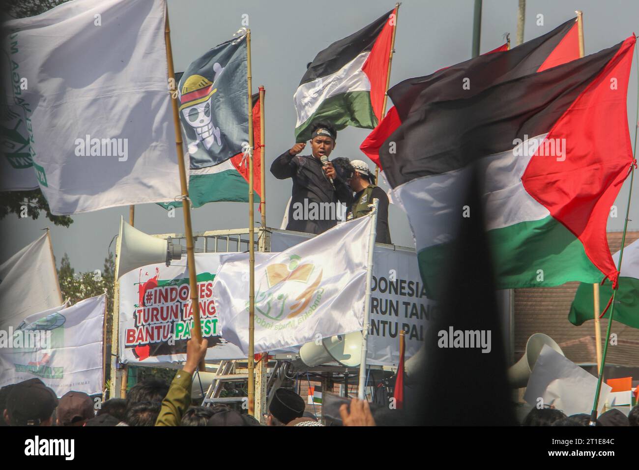 Yogyakarta, Yogyakarta, Indonesia. 13th Oct, 2023. Protesters Shout ...