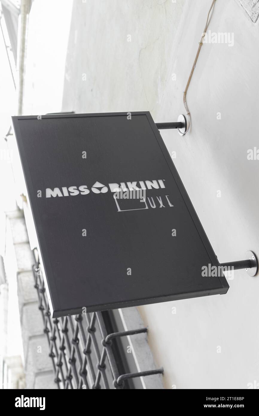 Miss bikini hires stock photography and images Alamy