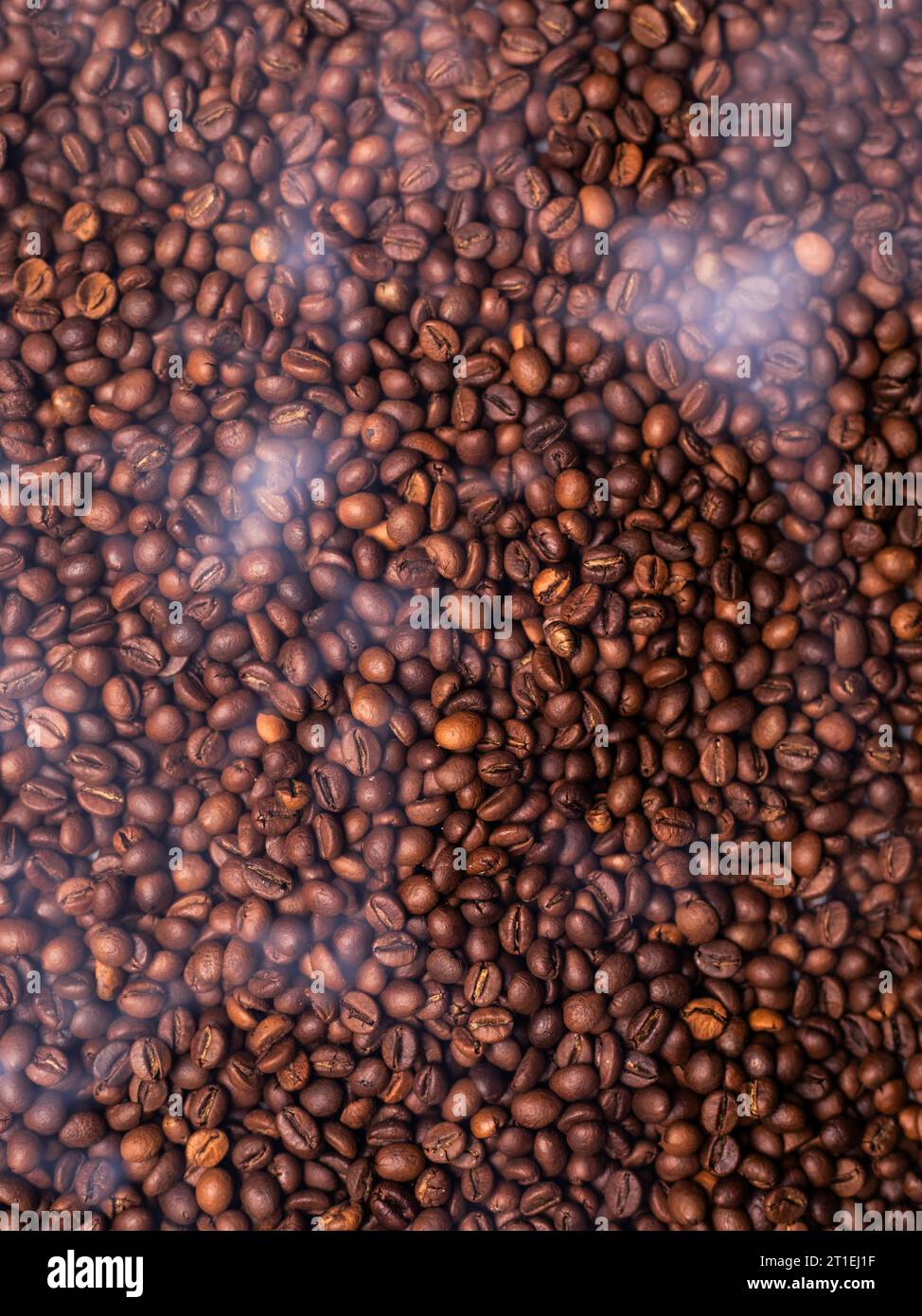 Roasted coffee beans (full screen Stock Photo Alamy