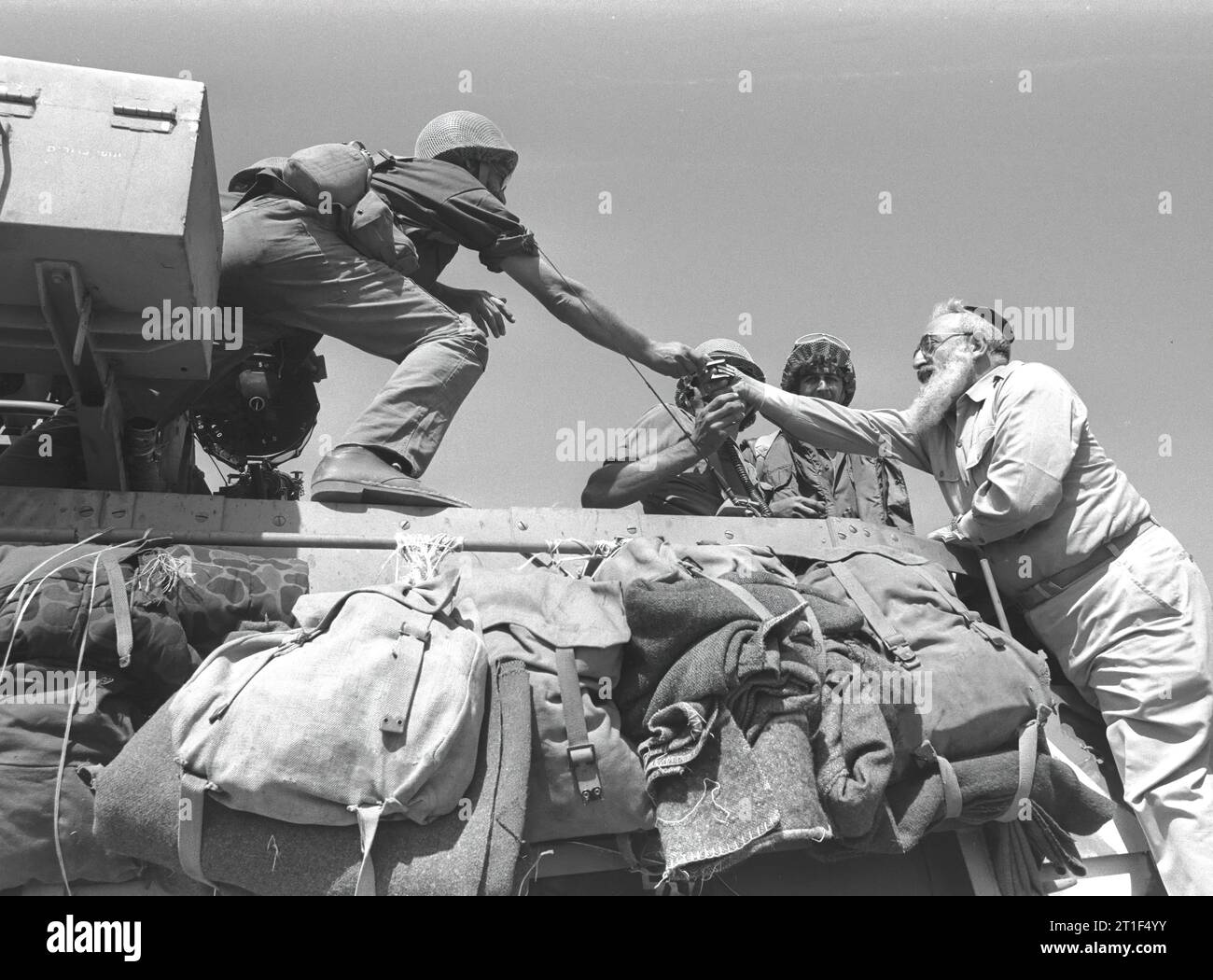 YOM KIPPUR WAR. RABBI SHLOMO GOREN VISITING TROOPS ON THE SYRIAN FRONT ...