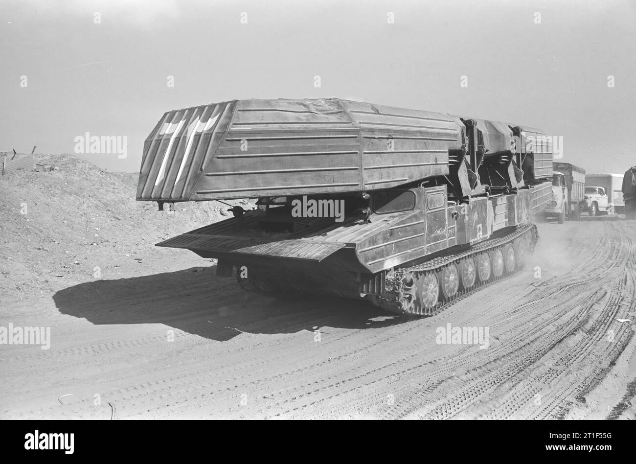YOM KIPPUR WAR. ONE OF THE CAPTURED EGYPTIAN      BRIDGE-CARRYING FLOATS ON THE WEST BANK OF THE CANAL. Stock Photo