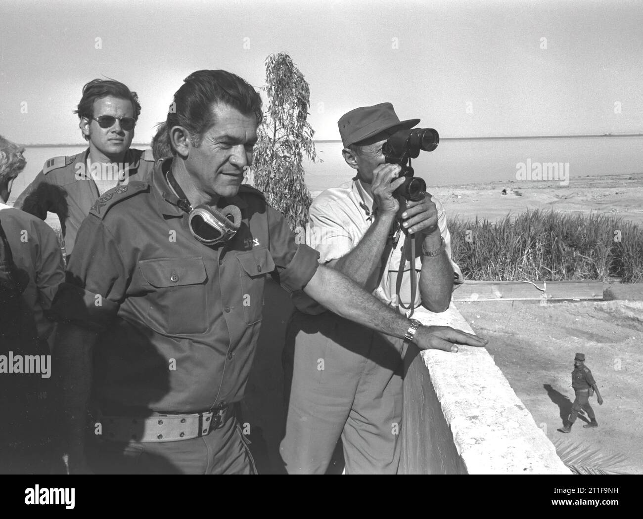 YOM KIPPUR WAR.  IN THE PHOTO, DEFENSE MINISTER   MOSHE DAYAN & CHIEF OF STAFF DAVID ELAZAR AT AN IDF OUTPOST, NEAR THE SUEZ CANAL.IDF photograph by TZION YEHUDA Stock Photo