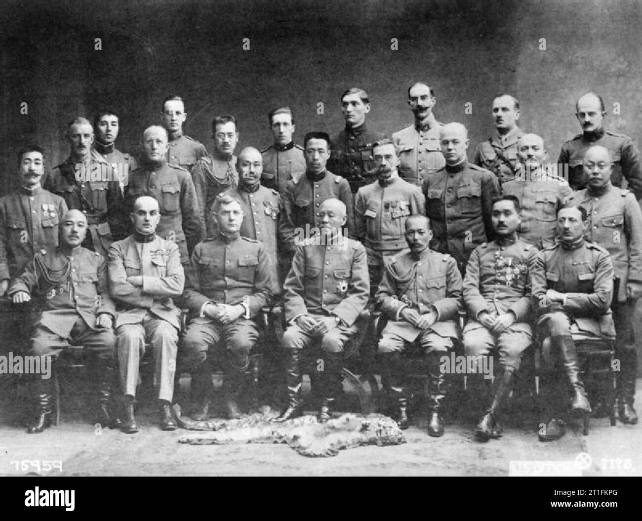 Siberia- Civil War and Western Intervention 1918-1920 Commanding Officers and Chiefs of Staff of the Allied Military Mission to Siberia, Vladivostock. Front row, left to right: Major-General Saburo Inagaki (Japanese Army), Colonel Louis Geissier (Belgian Army), Major General William Sidney Graves (US Army), General Kikuzo Otani (Japanese Army), Lieutenant General Mitsue Yuhi (Japanese Army), Brigadier General Yuyousi (Japanese Army), Lieutenant Colonel Fillippi, Count of Baldissero (Italian Army). Middle row, left to right: Professor M. Maruyama (Japan), Brigadier General J. N. Blair (British Stock Photo
