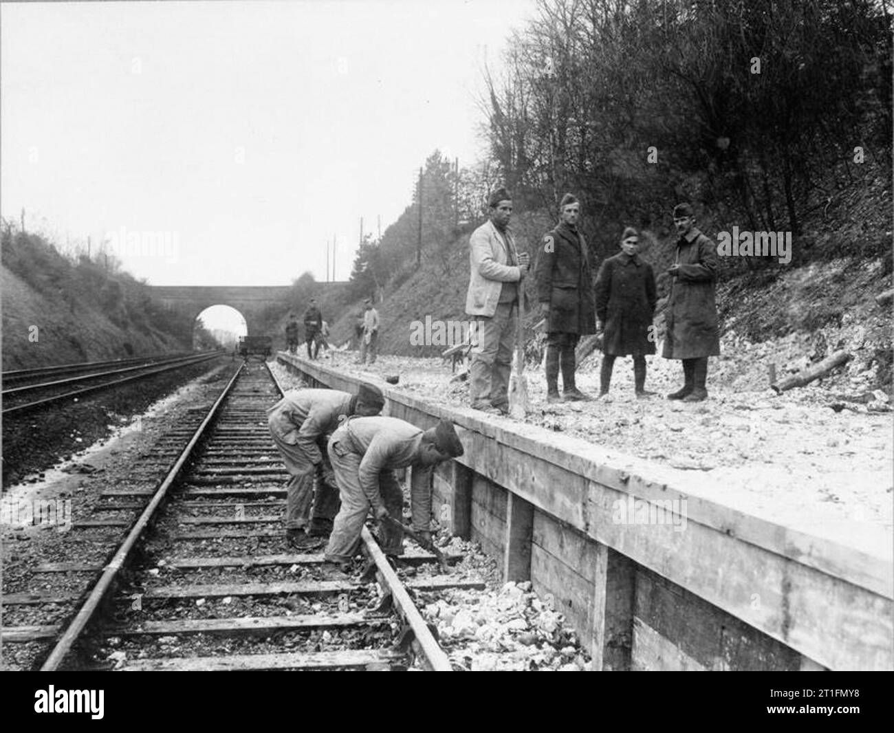The United States Army in England, 1918 Closeup, general view of men