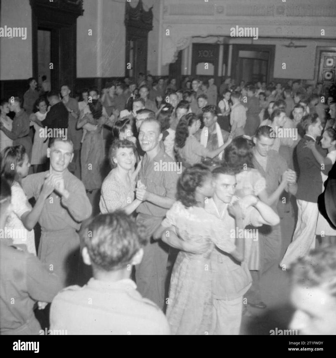 Released British Prisoners of War and Civilian Internees in Rangoon ...