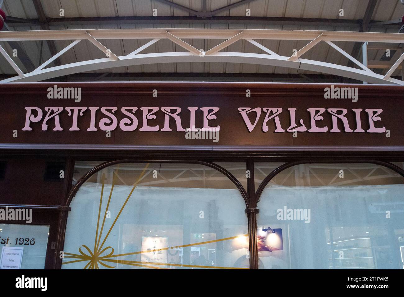 Windsor, UK. 13th October, 2023. A former now closed Patisserie Valerie restaurant in Windsor, Berkshire. Following the collapse of the bakery chain, Patisserie Valerie, established in 1926, four people appeared at Westminster Magistrates Court earlier this week on alleged charges of conspiracy to defraud. Christopher Marsh, Louise Marsh, Pritesh Mistry and Nileshkumar Lad have all been granted conditional bail and are to appear at Southwark Crown Court on 7th November 2023. The Defendants were not required to enter any pleas. Credit: Maureen McLean/Alamy Live News Stock Photo