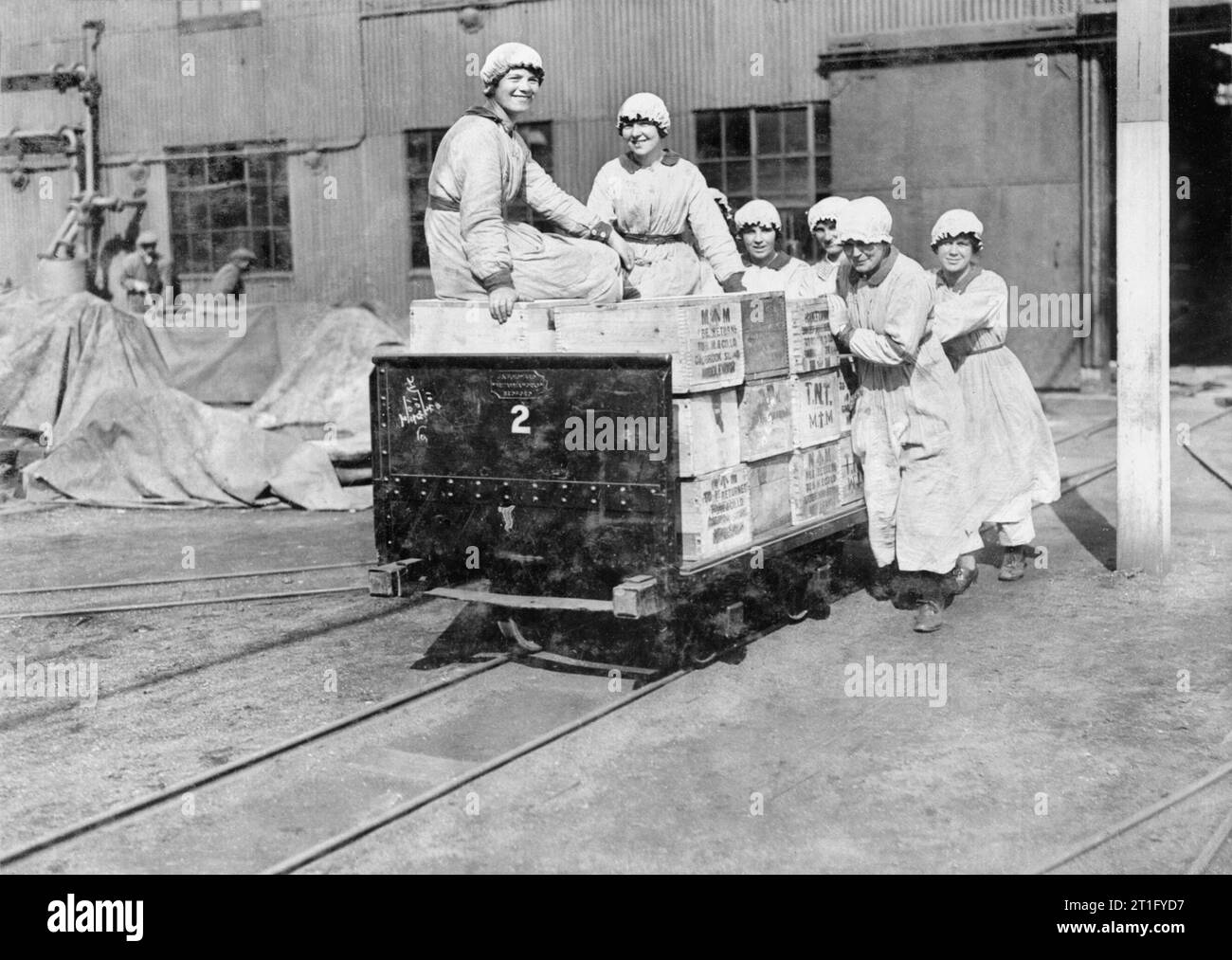 Cases On Trolley Black And White Stock Photos Images Alamy 2-the-first-world-war-2-pound-coin-2016-rare-ebay