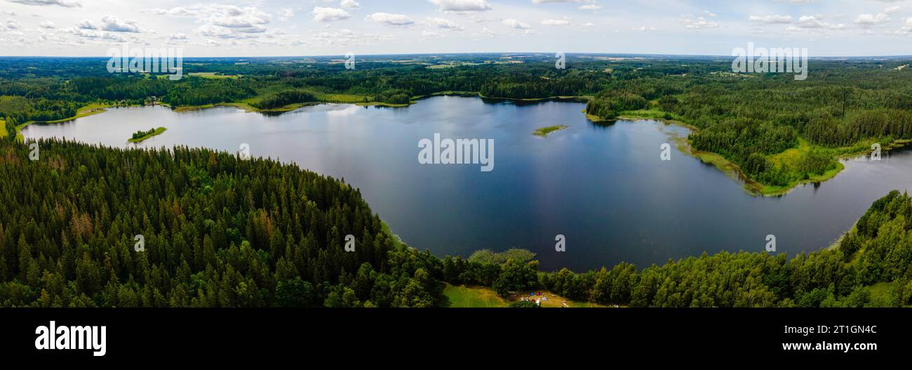 Aerial view of Ilgis Lake/Ežeras, next to Žemaitijos Nacionalinis Parkas near Beržoras, Lithuania. Stock Photo