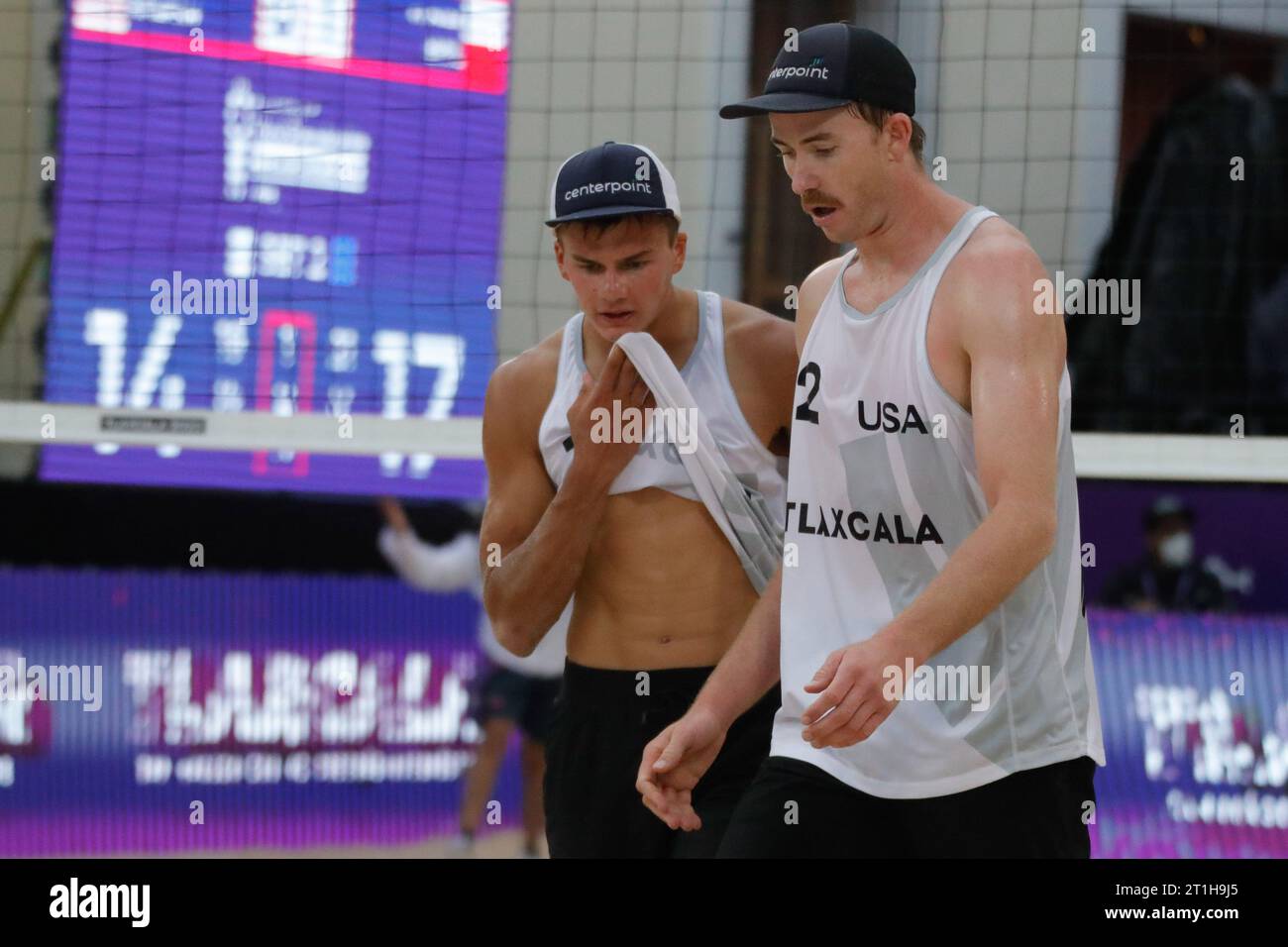 Tlaxcala, Ciudad de Mexico, Mexico. 14th Oct, 2023. October 13, 2023, Tlaxcala, Mexico: Andy Benesh and Miles Partain of USA compite against team Poland during the Beach Volleyball World Championship Men's Quarterfinals between USA and Poland. on October 13, 2023 in Tlaxcala, Mexico. (Credit Image: © Essene Hernandez/eyepix via ZUMA Press Wire) EDITORIAL USAGE ONLY! Not for Commercial USAGE! Stock Photo