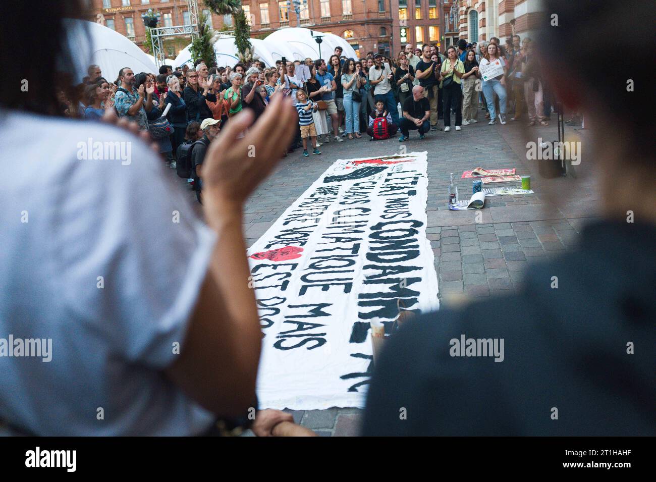 Toulouse, France. 13th Oct, 2023. Taking the floor. A69 rally, No ...