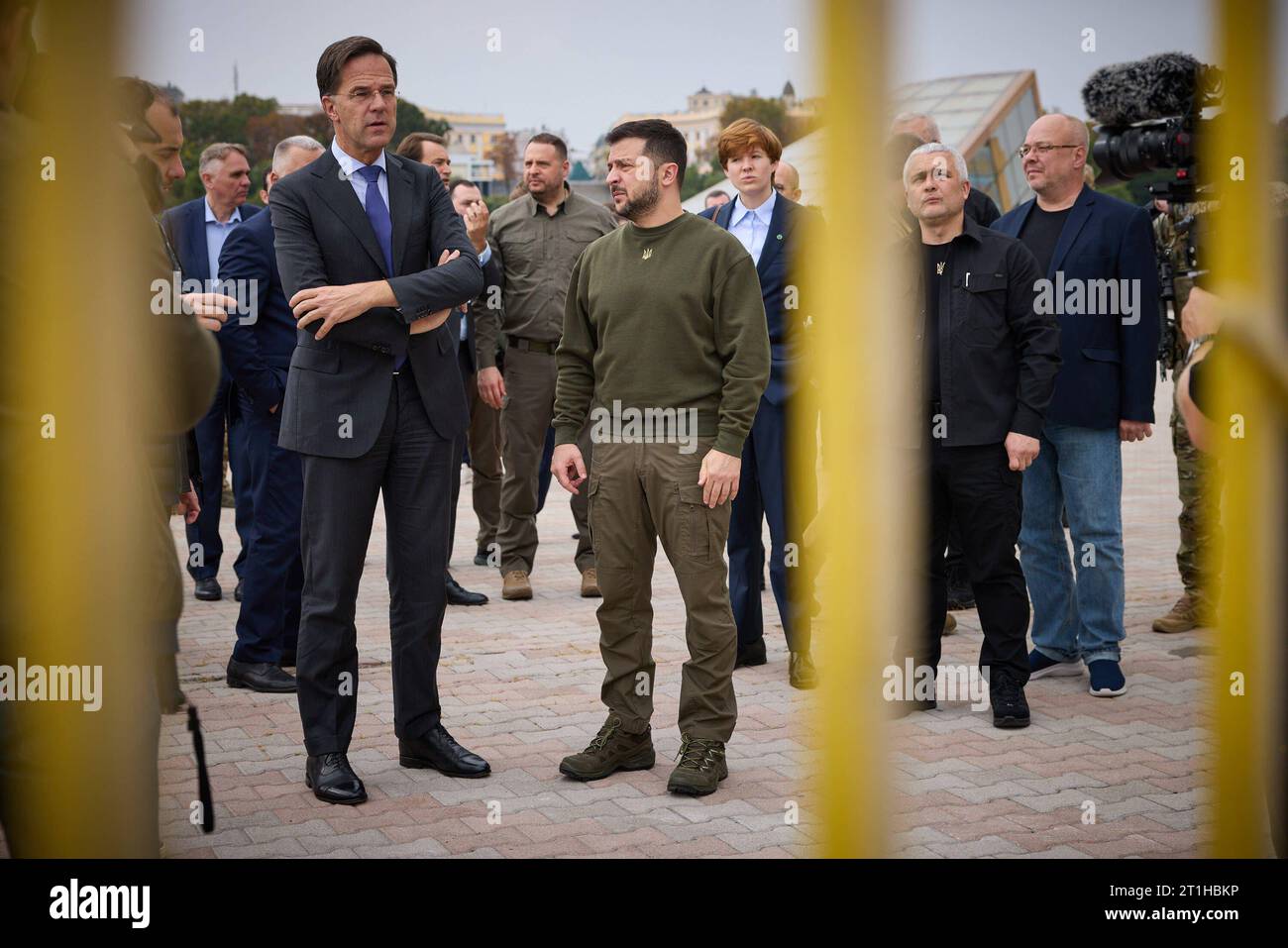 Krieg in der Ukraine. Praesident Wolodymyr Selenskyj trifft den niederlaendischen Ministerpraesidenten Mark RUTTE am 13.10.2023 in Odessa. Working trip of the President of Ukraine to Odesa region and a meeting with the Prime Minister of the Netherlands. Foto:The Presidential Office of Ukraine via SVEN SIMON Fotoagentur GmbH & Co. Pressefoto KG Prinzess-Luise-Str. 41 45479 M u e l h e i m/R u h r Tel. 0208/9413250 Fax. 0208/9413260 GLS Bank BLZ 430 609 67 Kto. 4030 025 100 IBAN DE75 4306 0967 4030 0251 00 BIC GENODEM1GLS www.svensimon.net *** War in Ukraine President Volodymyr Selenskyj meets Stock Photo