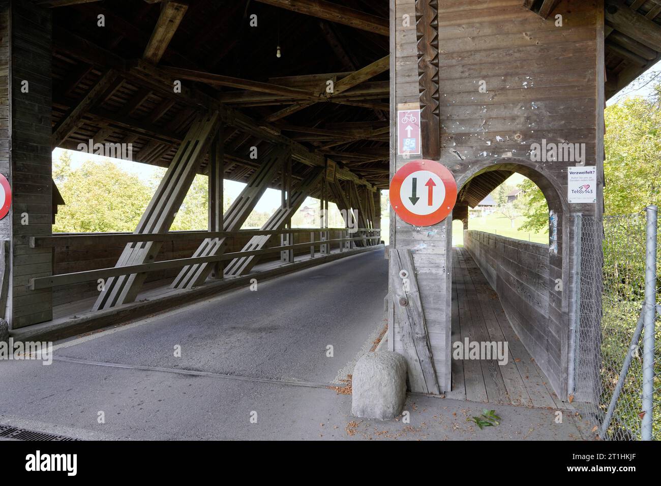 Foto Manuel Geisser 28.09.2023 Kerns Obwalden Schweiz. Die Hohe Bruecke ist die hoechste gedeckte und aus Holz gebaute Bruecke in Europa *** Photo Manuel Geisser 28 09 2023 Kerns Obwalden Switzerland The High Bridge is the highest covered and wooden bridge in Europe. Credit: Imago/Alamy Live News Stock Photo