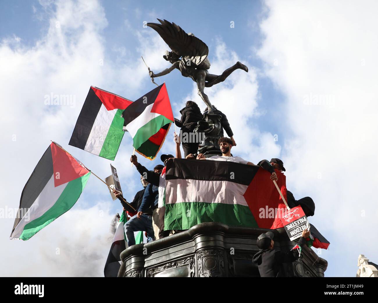 London, UK. 14th Oct, 2023. Pro Palestinian Supporters protest at Piccadilly Circus demanding peace in Gaza and an end to Israeli bombing in London on Saturday, October 14, 2023. Photo by Hugo Philpott/UPI Credit: UPI/Alamy Live News Stock Photo