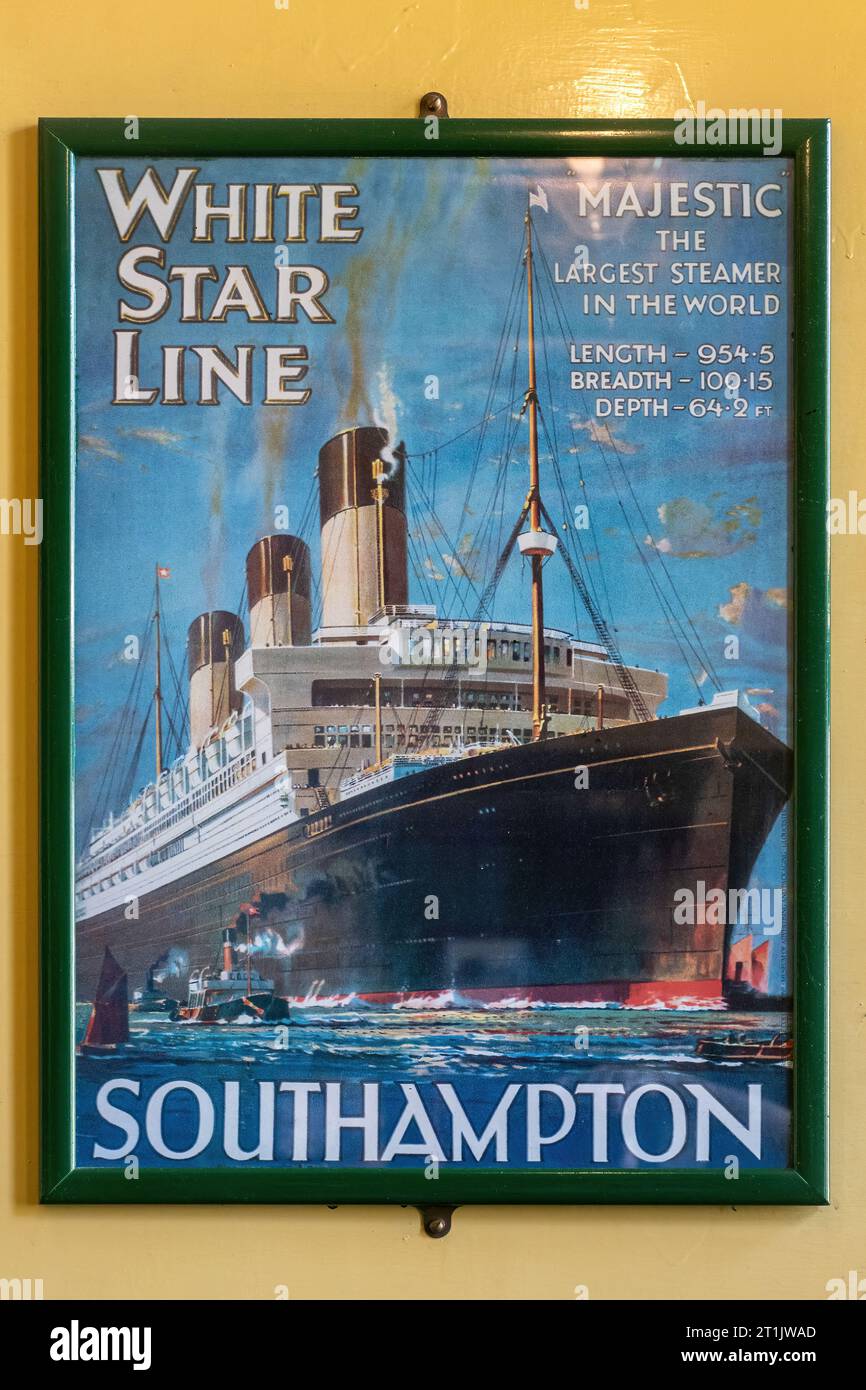 Vintage enamel sign advertising White Star Line Southampton cruises cruise liners ship ships Stock Photo