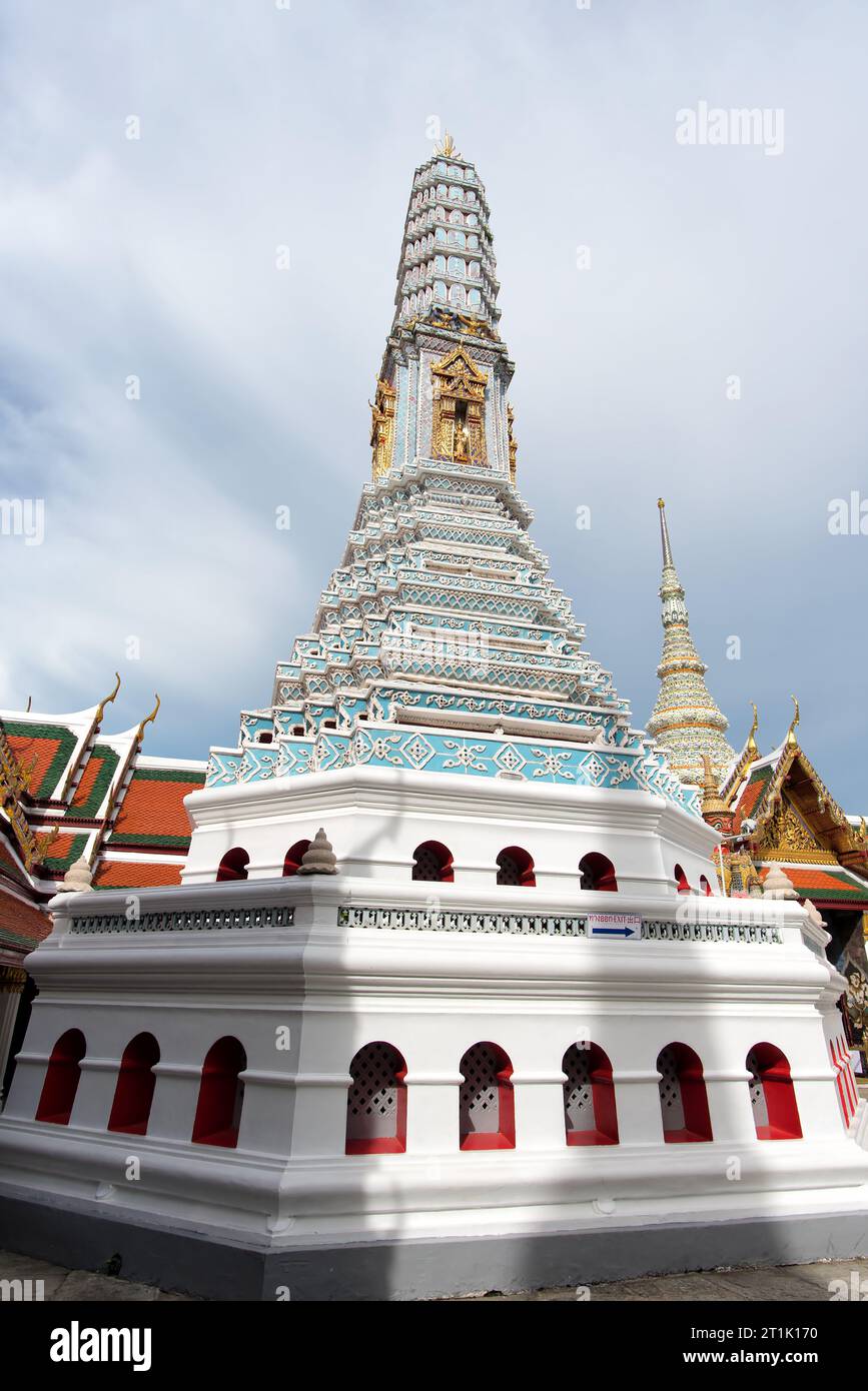 Eight stupas hi-res stock photography and images - Alamy Eight stupas hi-res stock photography and images - Alamy