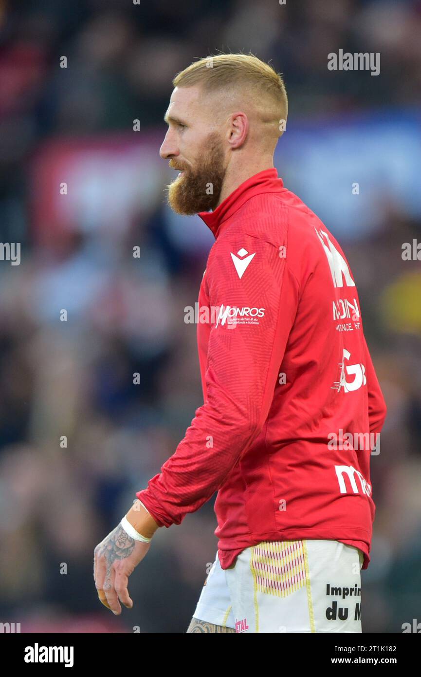 Sam Tomkins #29 of Catalans Dragons ahead of the Betfred Super League Grand Final match Wigan Warriors vs Catalans Dragons at Old Trafford, Manchester, United Kingdom, 14th October 2023 (Photo by Craig Cresswell/News Images) Stock Photo
