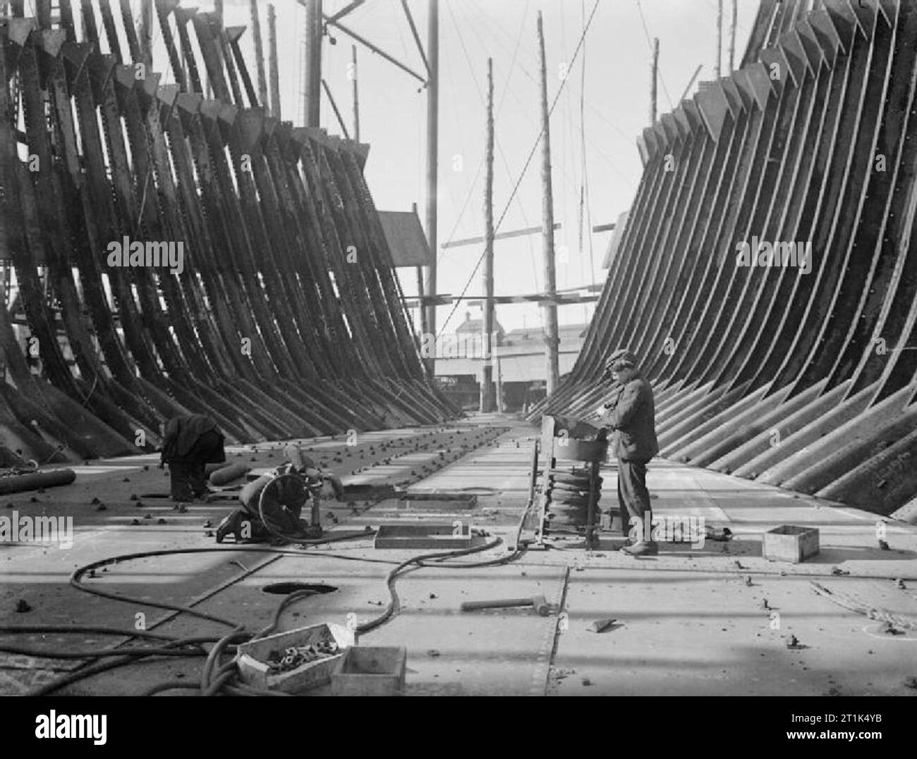 Shipbuilding in sunderland Black and White Stock Photos & Images - Alamy