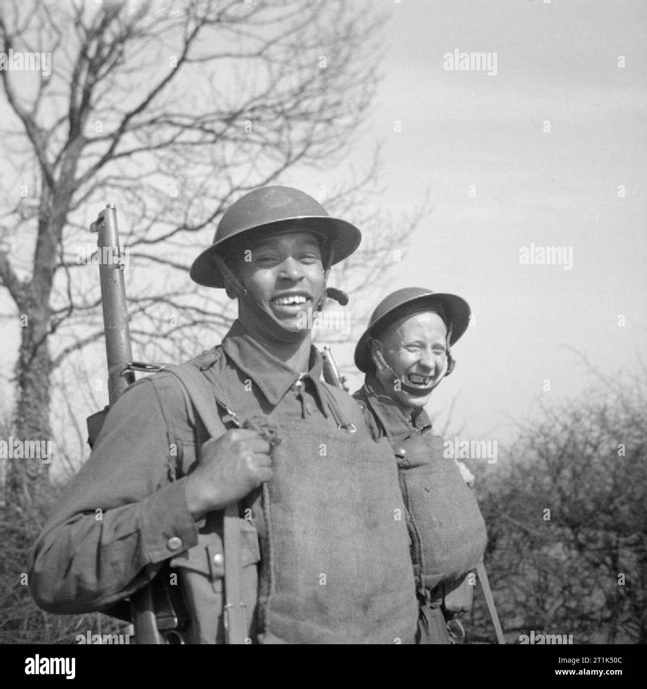 the-british-army-in-the-united-kingdom-1939-45-two-members-of-the-1-7th
