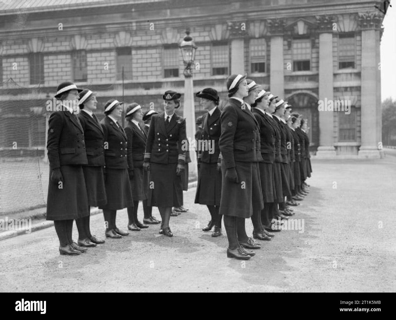 Hrh the Duchess of Kent Visits Greenwich To Inspect Wrens, 1941. The Duchess inspecting Cadets of the WRNS Officers' Training Course. Stock Photo