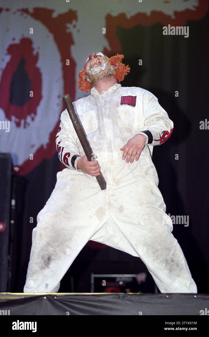 Monza Italy 2000-06-11: Shawn Crahan percussionist of the Slipknot ...